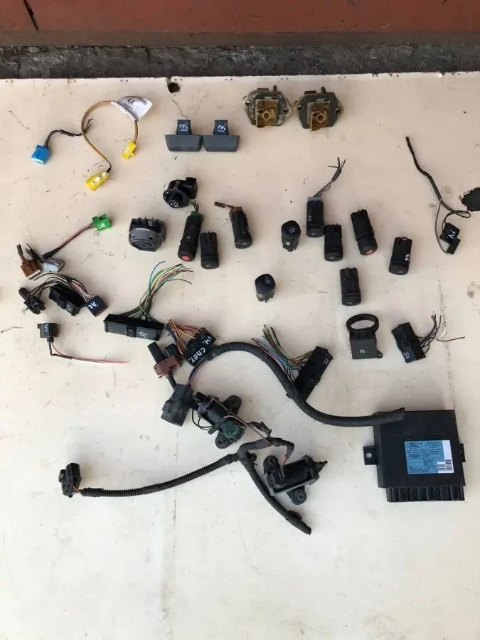 Датчик реле Форд Транзит. 3