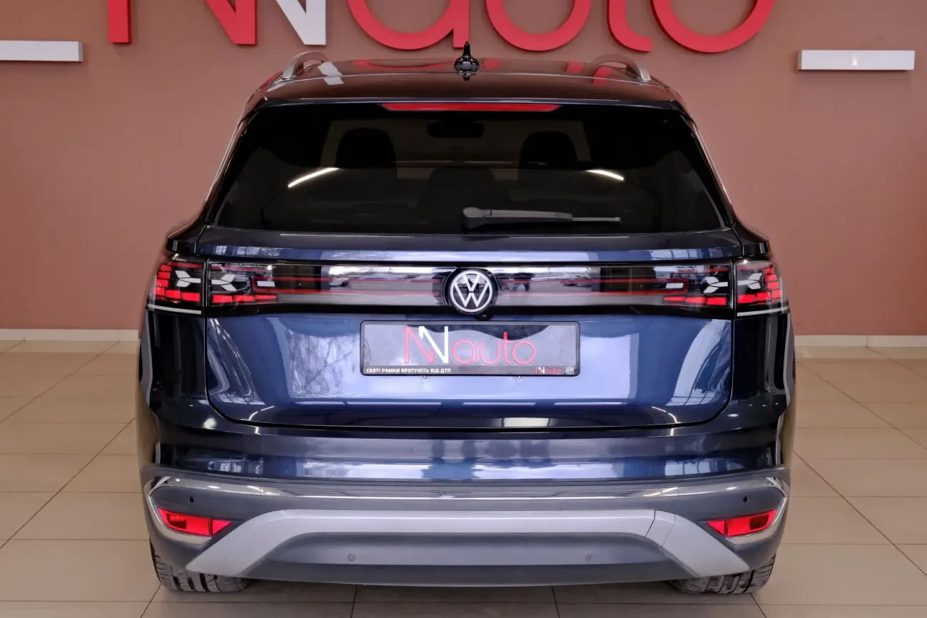 Volkswagen ID.6 Crozz Pro 7