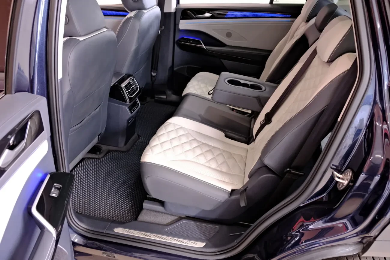 Volkswagen ID.6 Crozz Pro 6