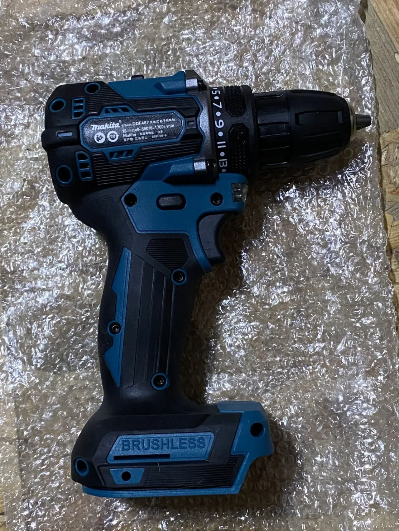 Акумуляторний шуруповерт Makita DDF487 DDF485 7