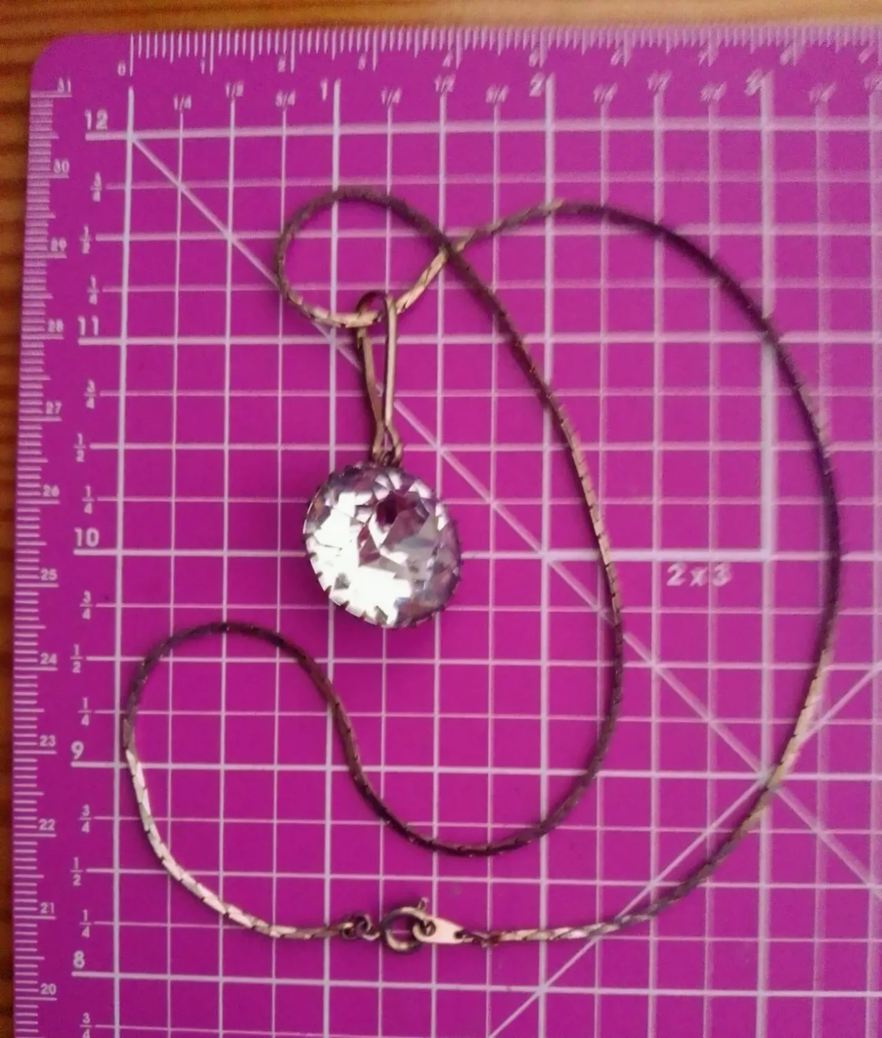 Подвеска прозрачная в металле на карабине, золотистая цепочка 40 см 2