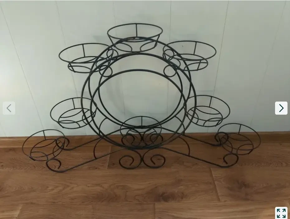 Подставки под цветочные вазоны и горшки.