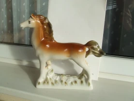Фарфор кінь -лошадка роз. 22 х 25 см. 1970 гг. полонне УССР .