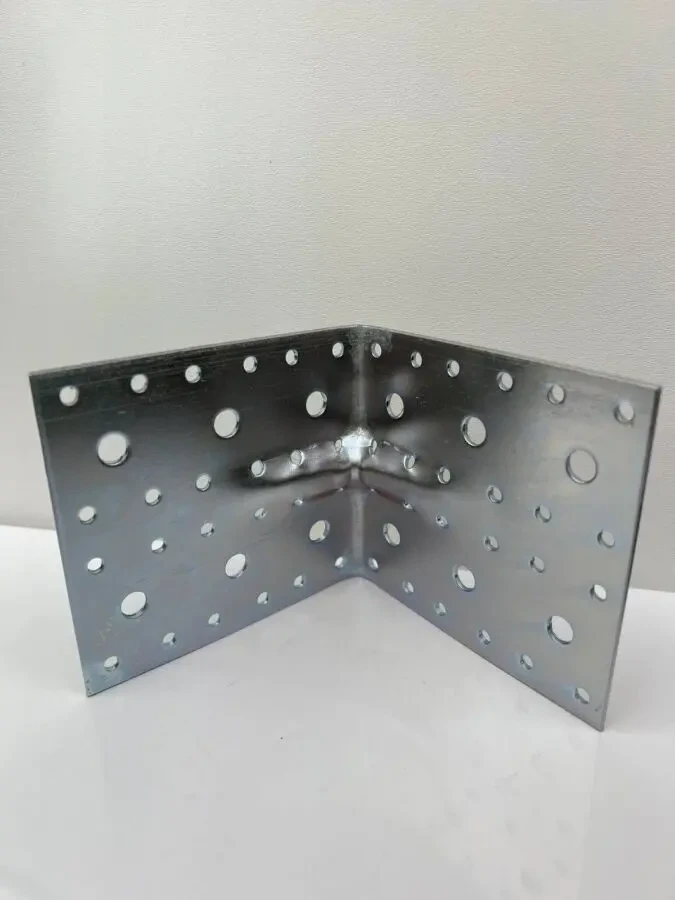 Куточок  кріпильний 110х110х100х2 2