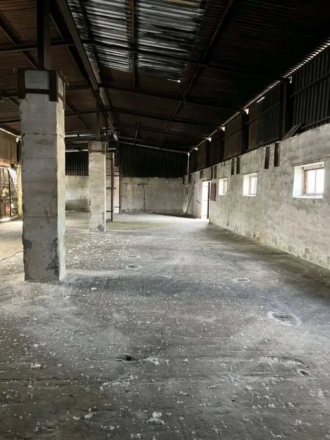 Аренда склада. Рампа. Навес. Погрузчик.