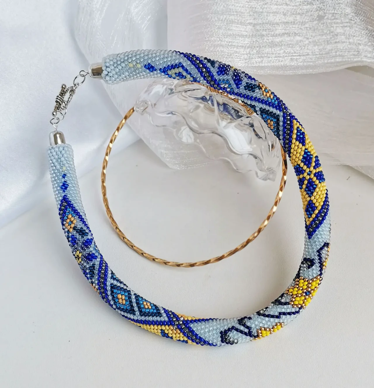 Прикраса із бісеру кольє-джгут Золота синь 3