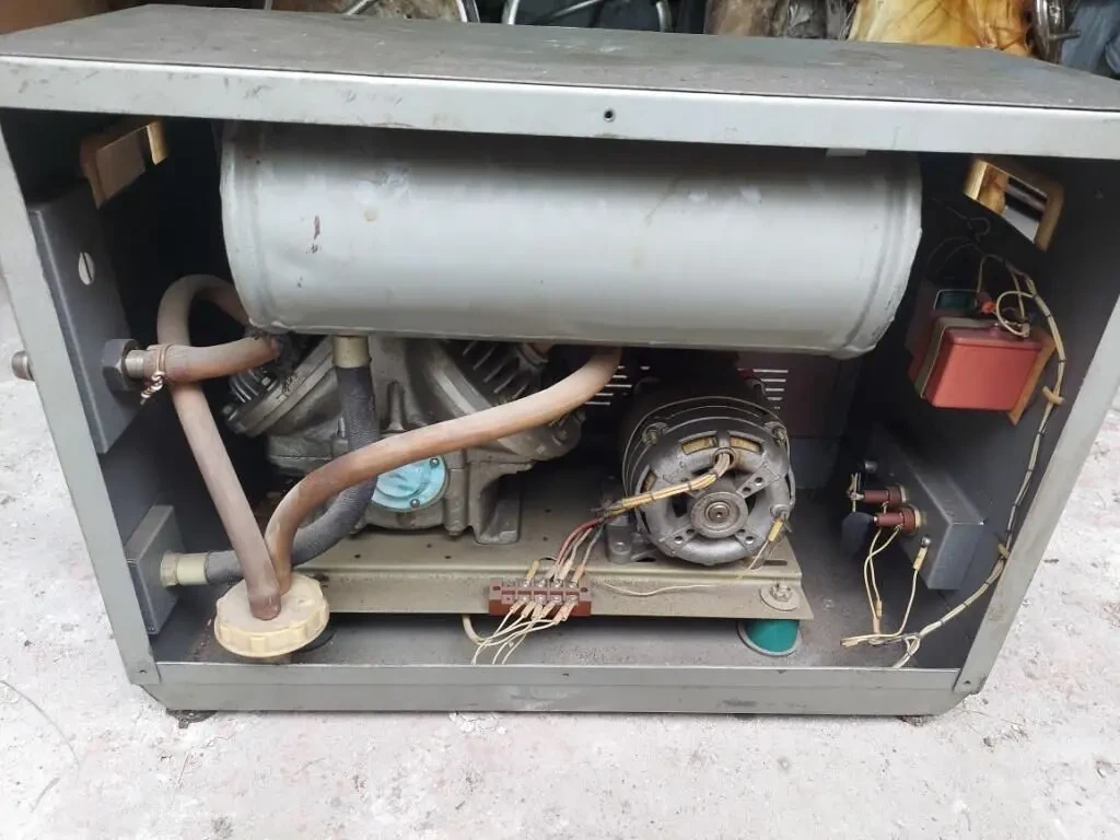 Установка компресорна (компресор) УК 40-2М 2