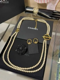 Намисто Chanell