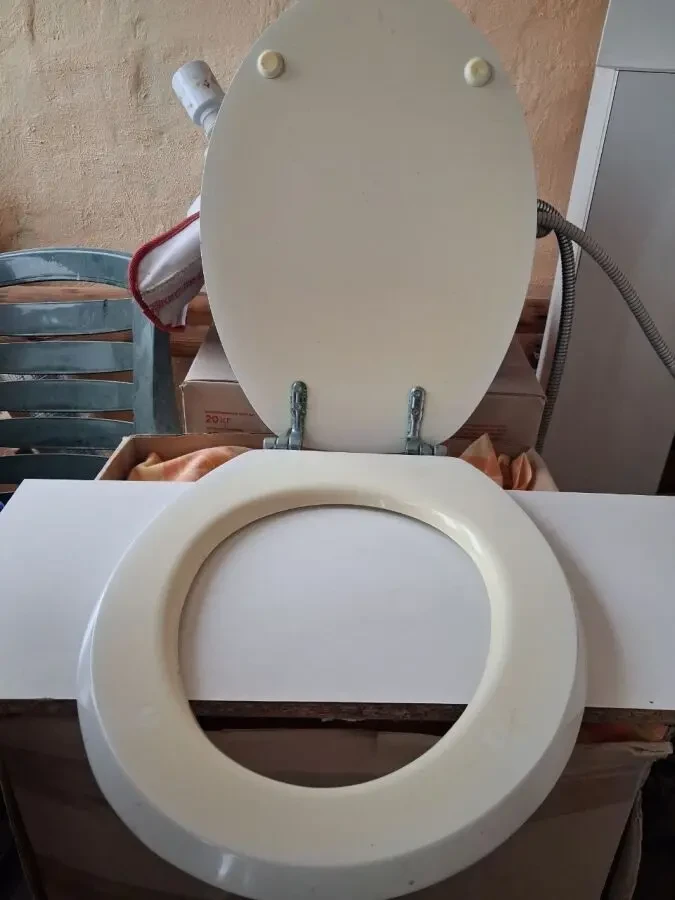 Продам Сиденье на унитаз