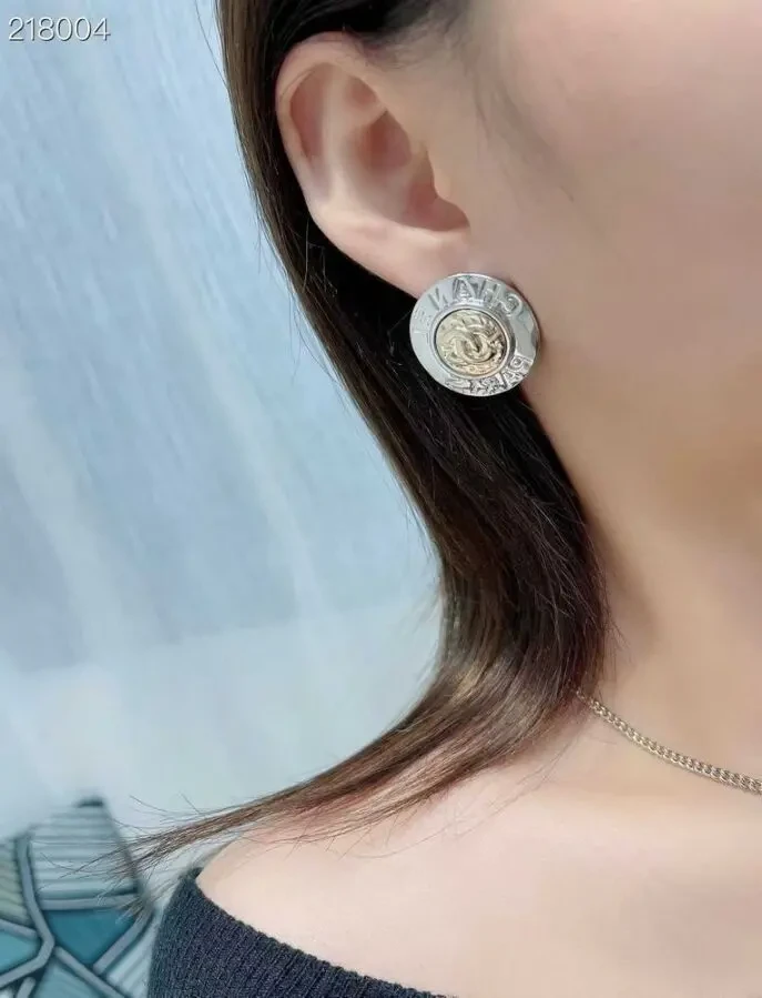 Сережки Chanell 3