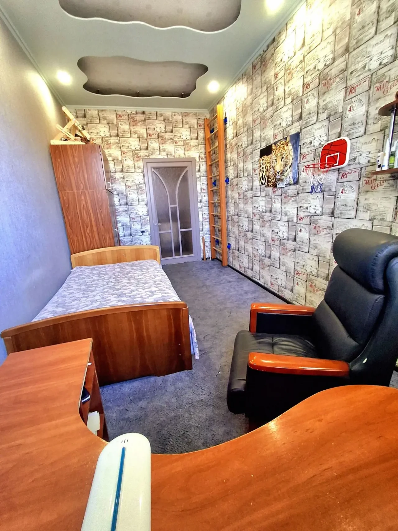 У продажу 3 к. квартира у Центрі міста 6