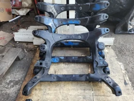 Передний подрамник Lexus GS300 GS350 IS250 IS350 IS300 RC350