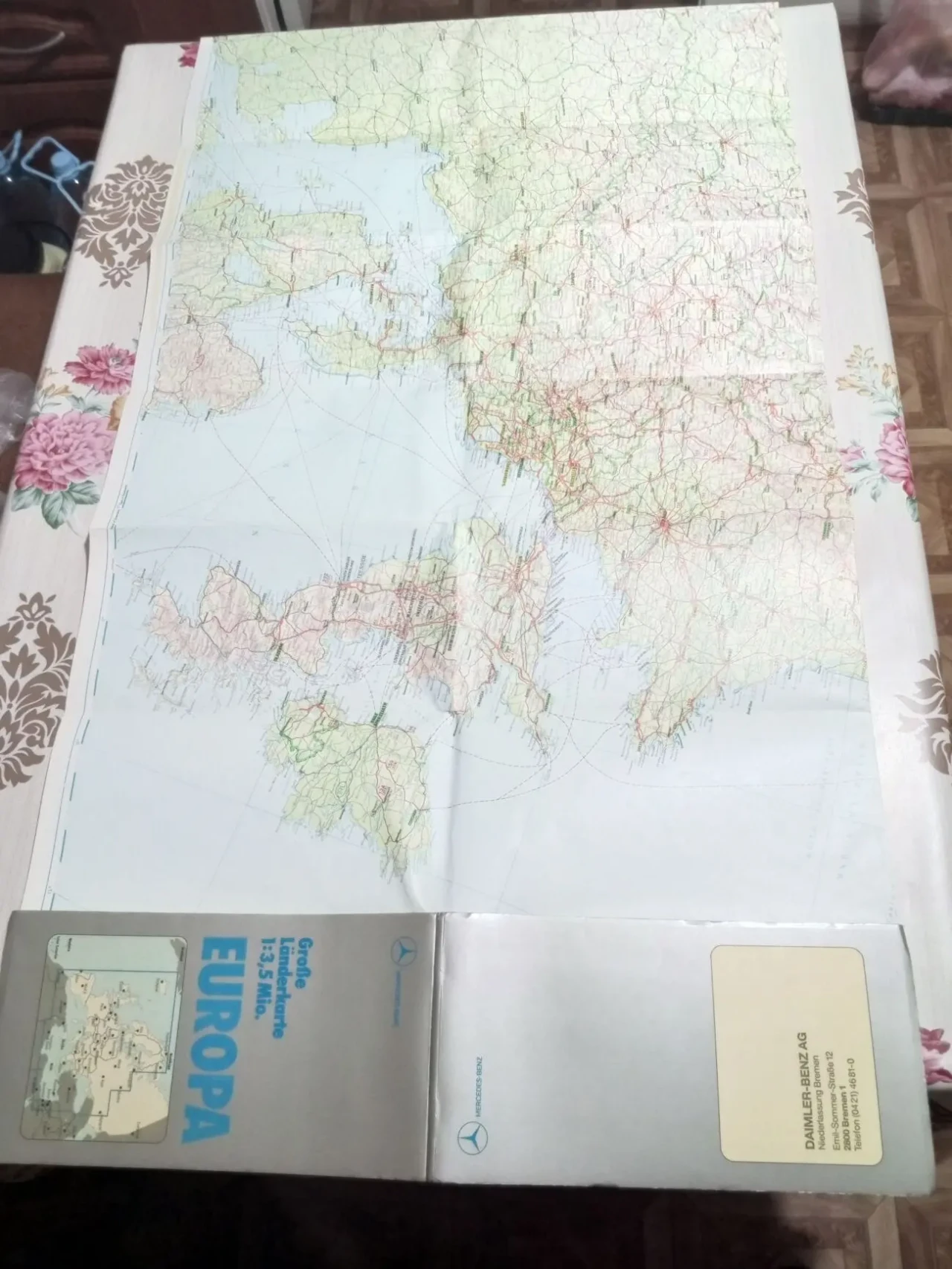 Велика розкладна карта автомобільних шляхів Європи 3