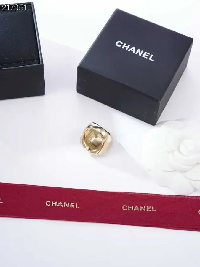 Каблучка Chanell 7