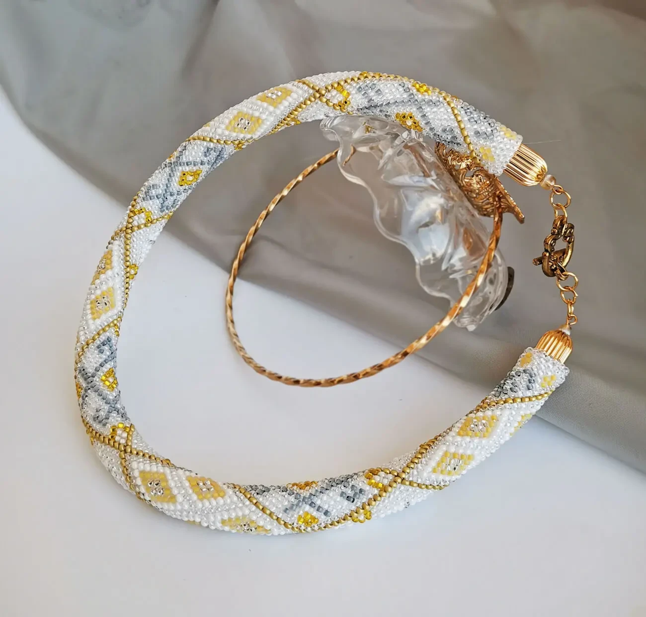 Прикраса із бісеру кольє-джгут Золота мрiя 5