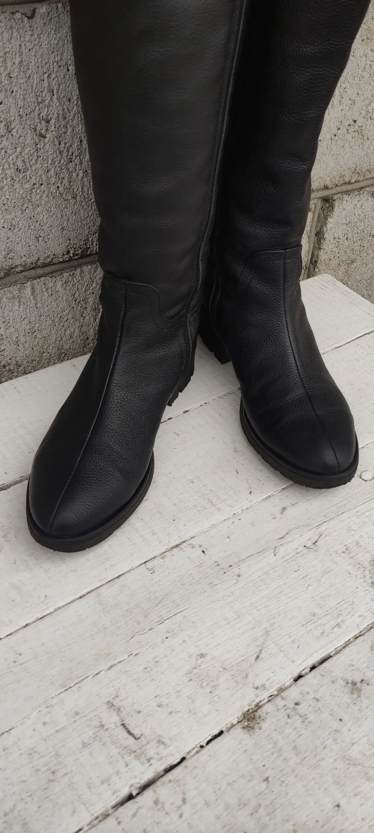 Чоботи жіночі зимові