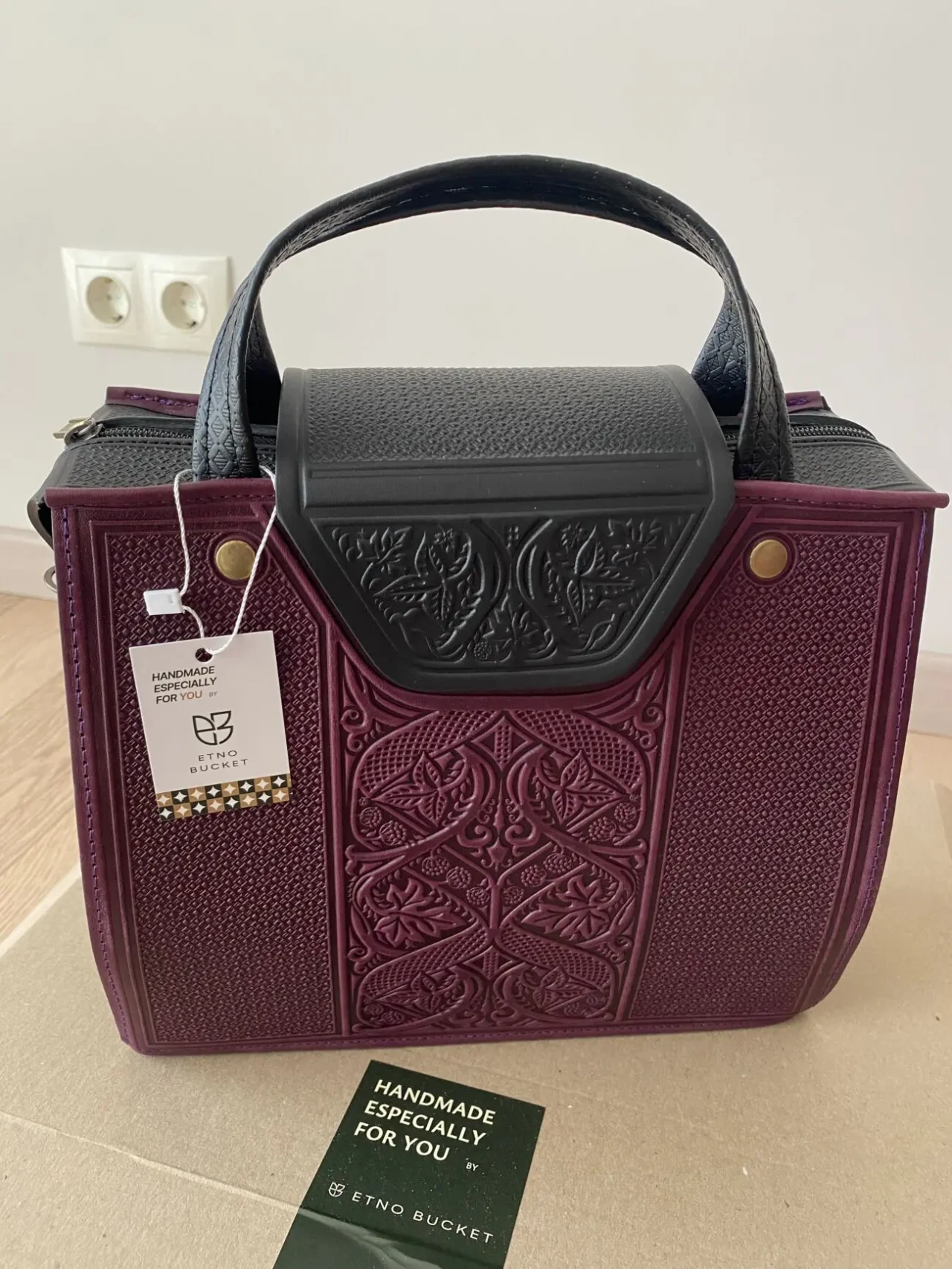 Продаж шкіряної сумки