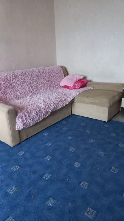 Сдам 2-х. к. квартиру возле метро Героев Труда 2