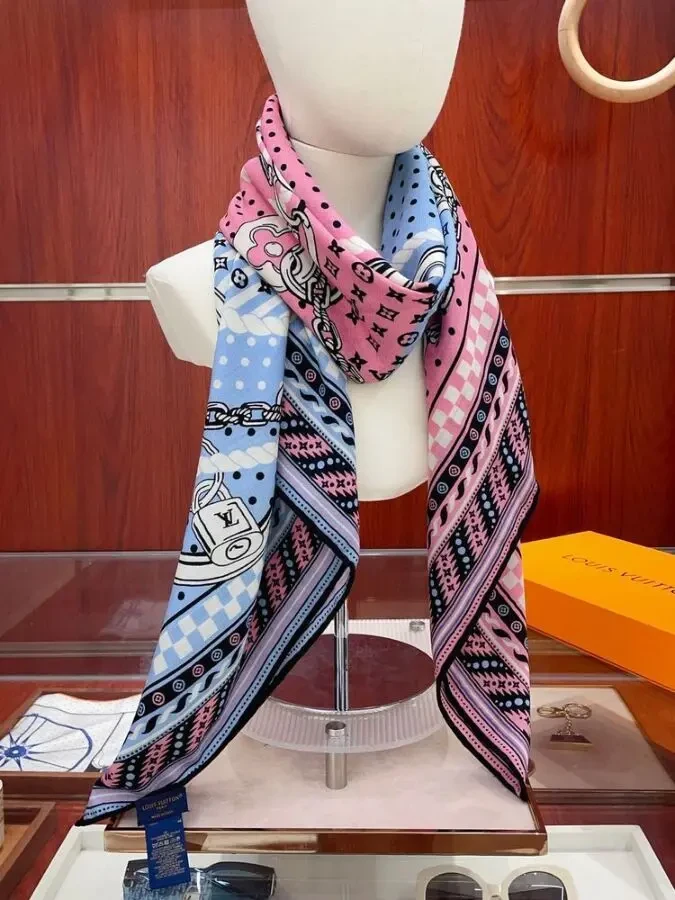 Хустинка Louis Vuitton 8