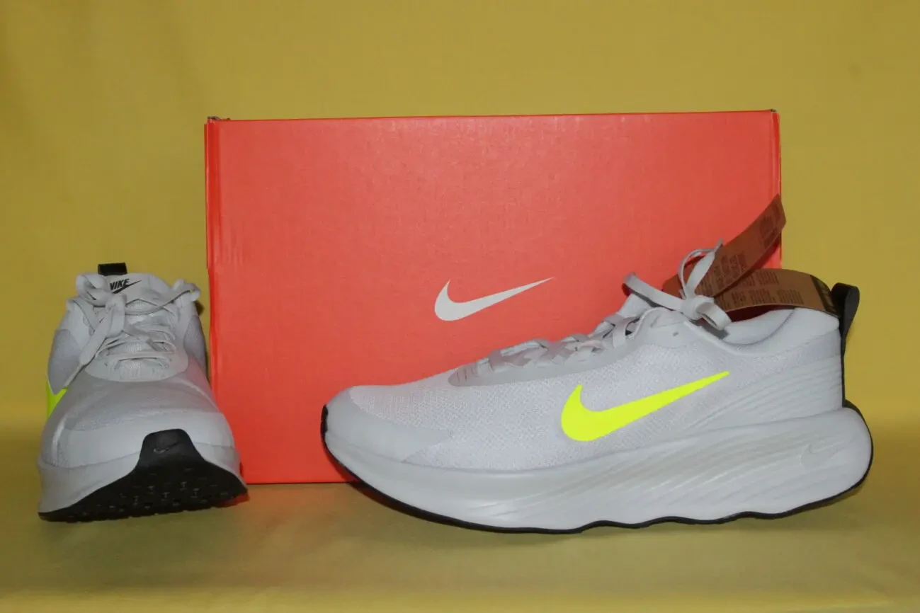 Кроссовки мужские Nike, размер 48 2