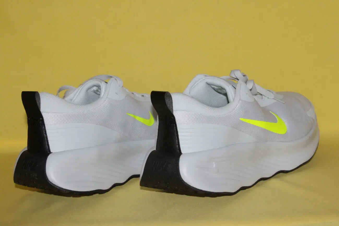 Кроссовки мужские Nike, размер 48 4