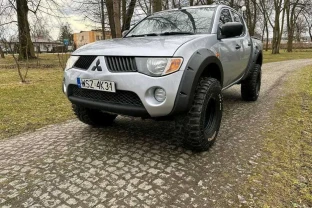 mitsubishi l200 пикап ДЛЯ ЗСУ