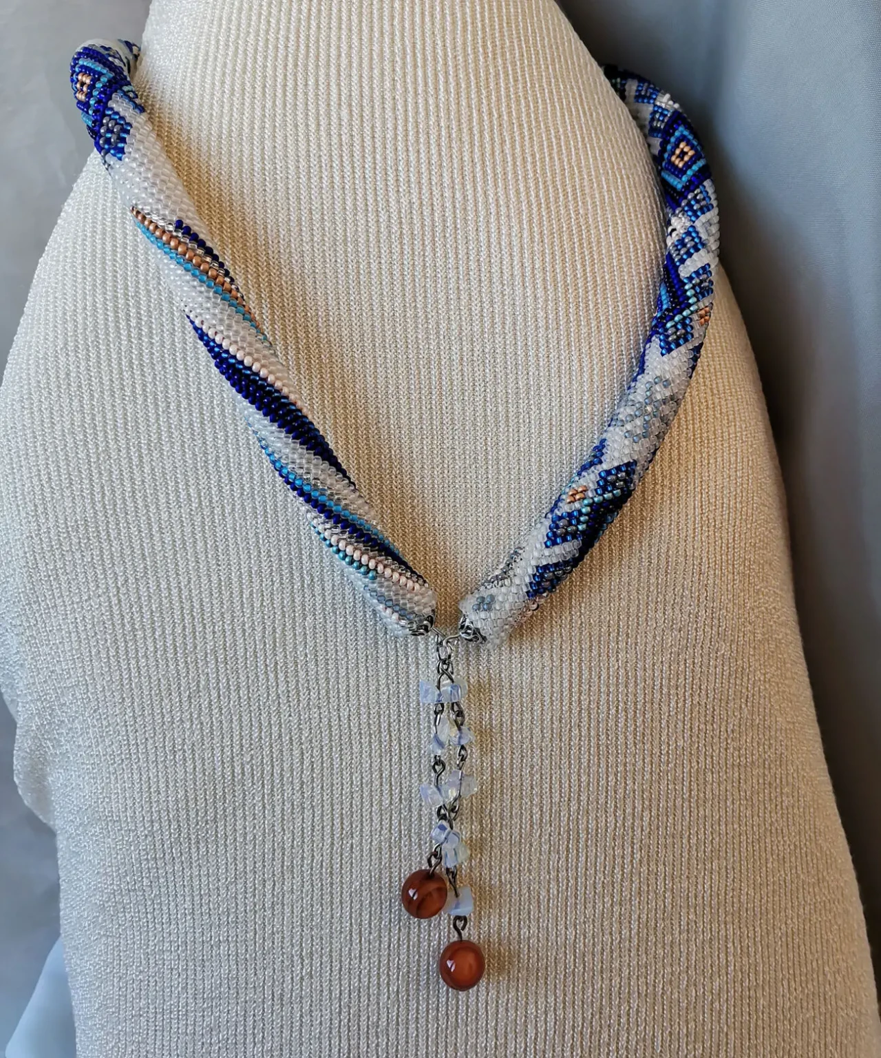 Прикраса із бісеру кольє-джгут Зоряне сяйво 5