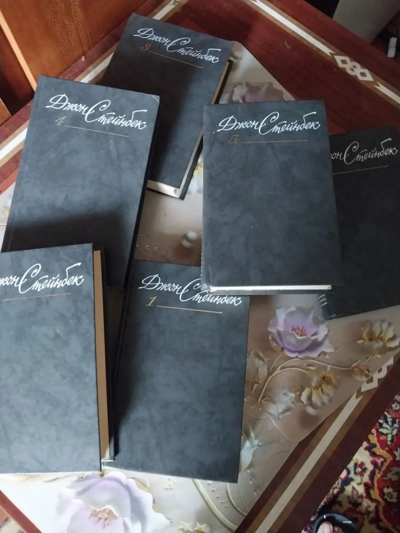 Книги Собрание сочинений Стейнбек Джон  6 томов  1989 год издания 7