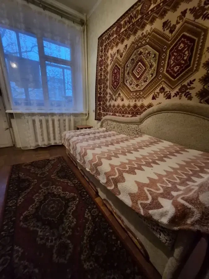 Бюджетна 2во кім квартира по пр Миру