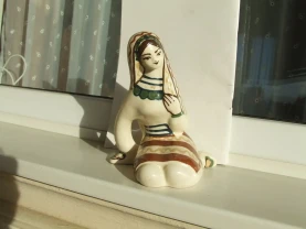 Статуетка Гуцулка кераміка Лвівська майоліка ЛКЗ ссср 1960 рр. роз.20