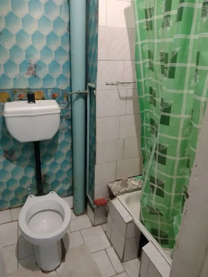 Продам найдешевшу кімнату з балконом біля метро Холодна Гора. 4