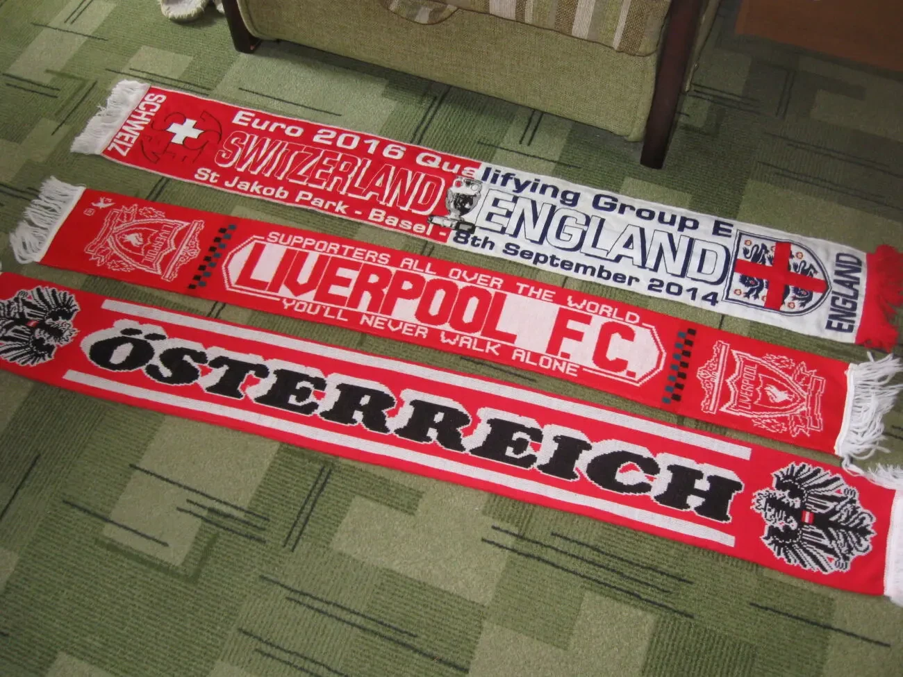 Шарфики футбольних фанатів 3