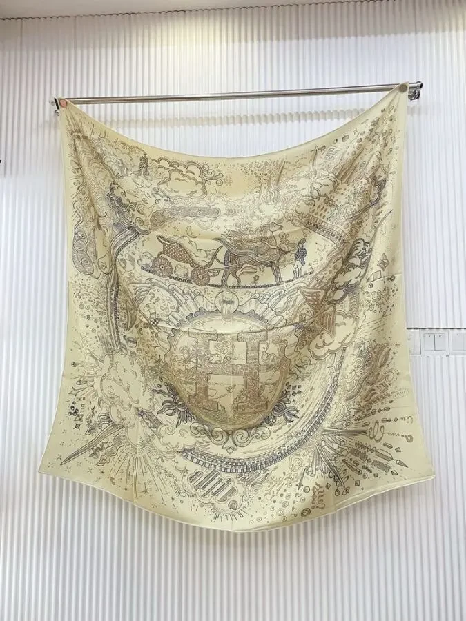 Хустинка Hermess 4