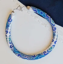 Прикраса із бісеру кольє-джгут Романс