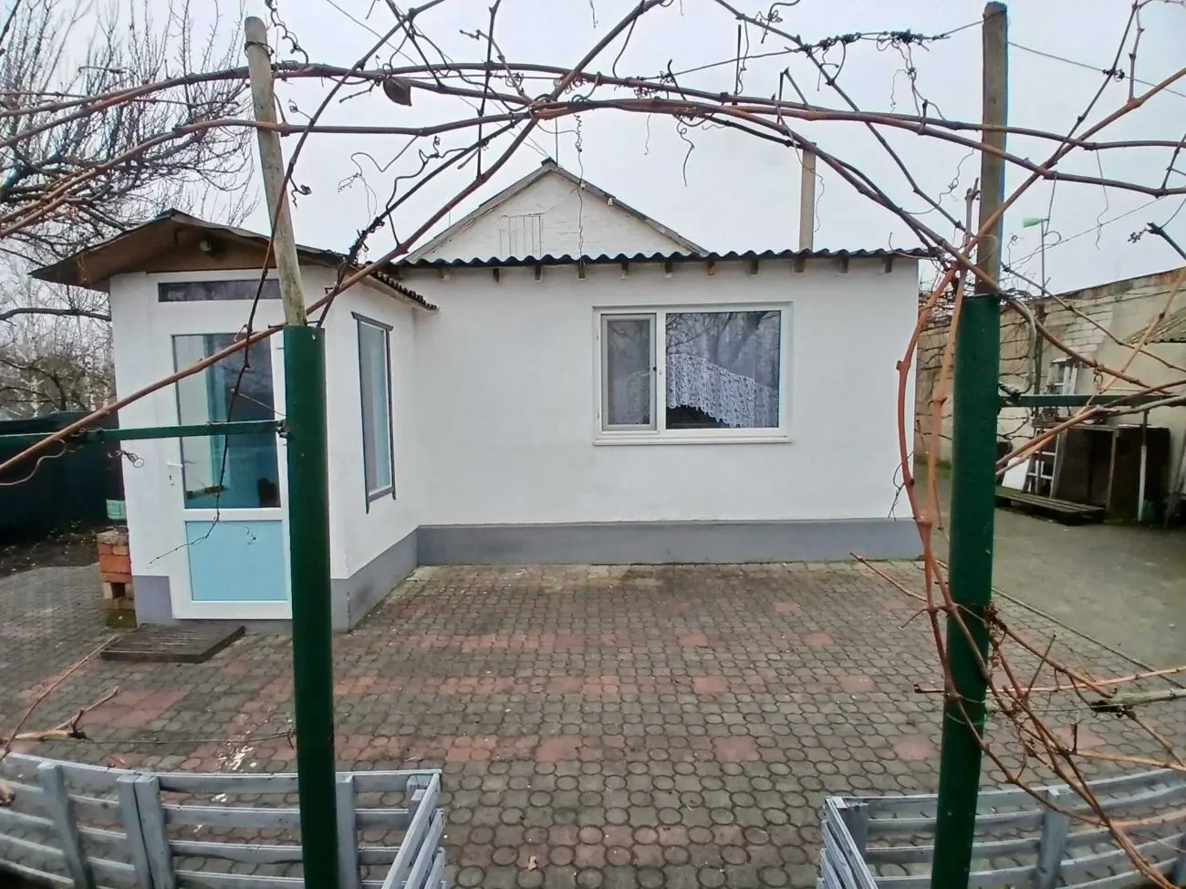 Продається затишний утеплений будинок з садом 3