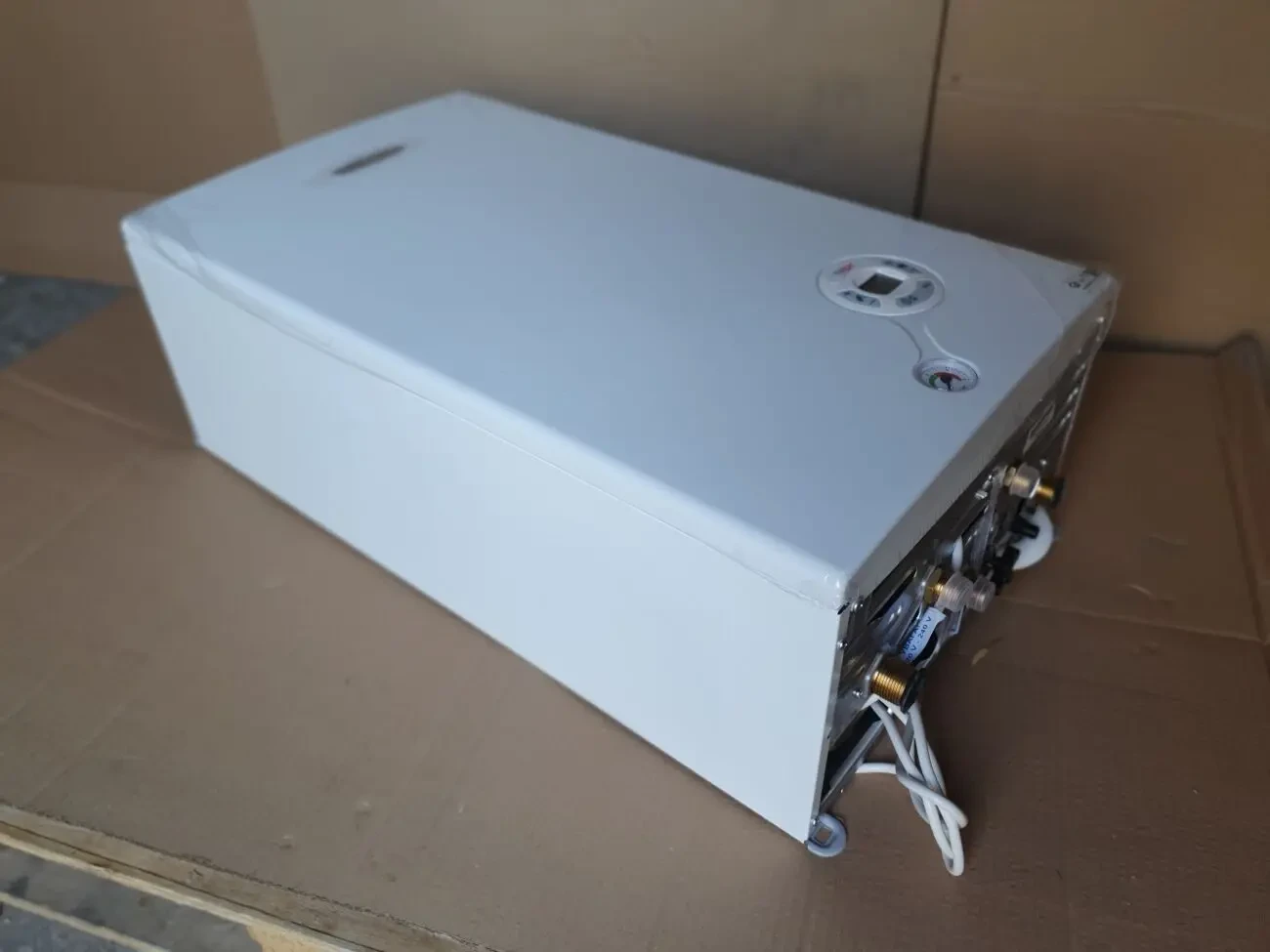 Газовый котел NOVA FLORIDA NIBIR CU 18/24 турбированный, двухконтурный