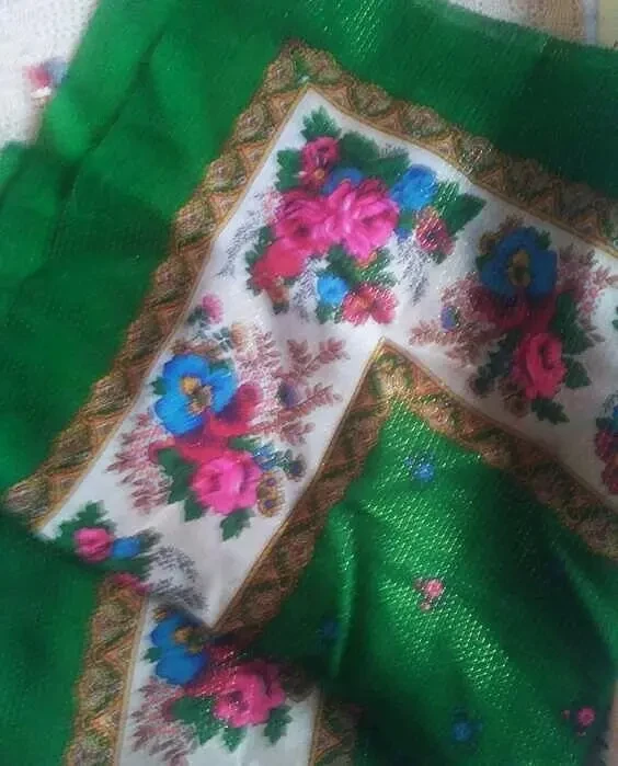 Новый платок хустка в национальном стиле с золотым люрексом 9