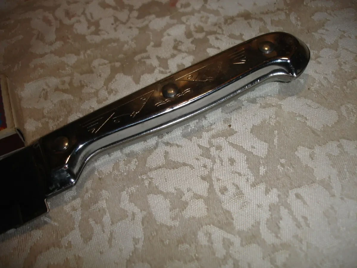 НОЖІ кухонні НЕРЖ. з металевими ручками. НОВІ. 2 шт. Китай. 9