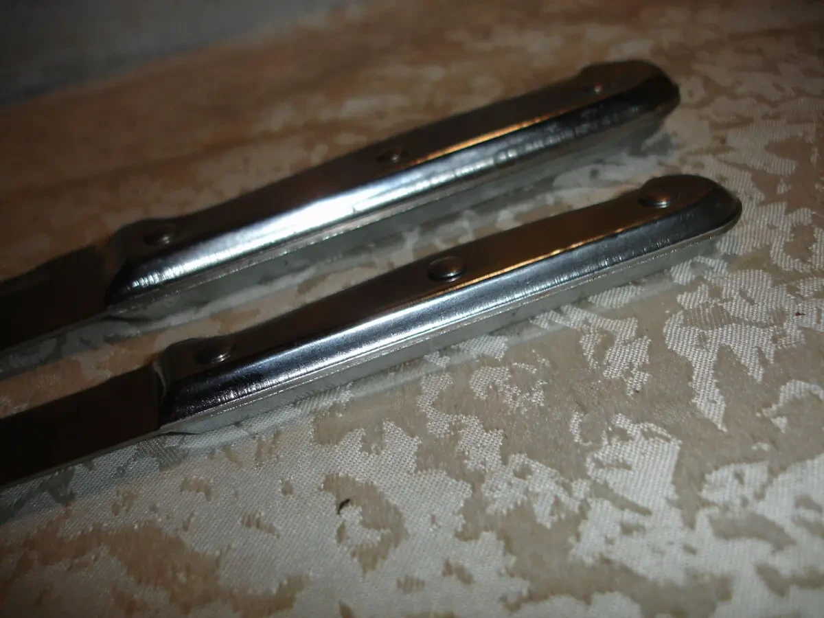 НОЖІ кухонні НЕРЖ. з металевими ручками. НОВІ. 2 шт. Китай. 5