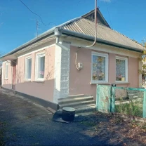 Будинок в Вінницькій обл. Тульчинський район, село Шура-Копіївська.