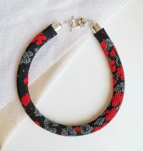 Прикраса із бісеру кольє-джгут Червоні вогники