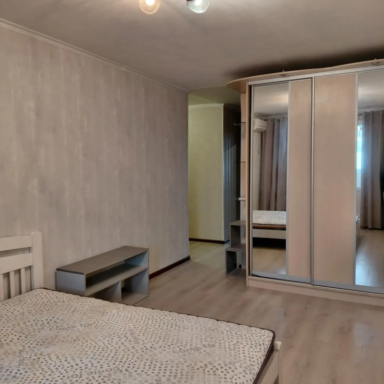 Шукаєте купити 1ккв велику біля метро і з ремонтом 9