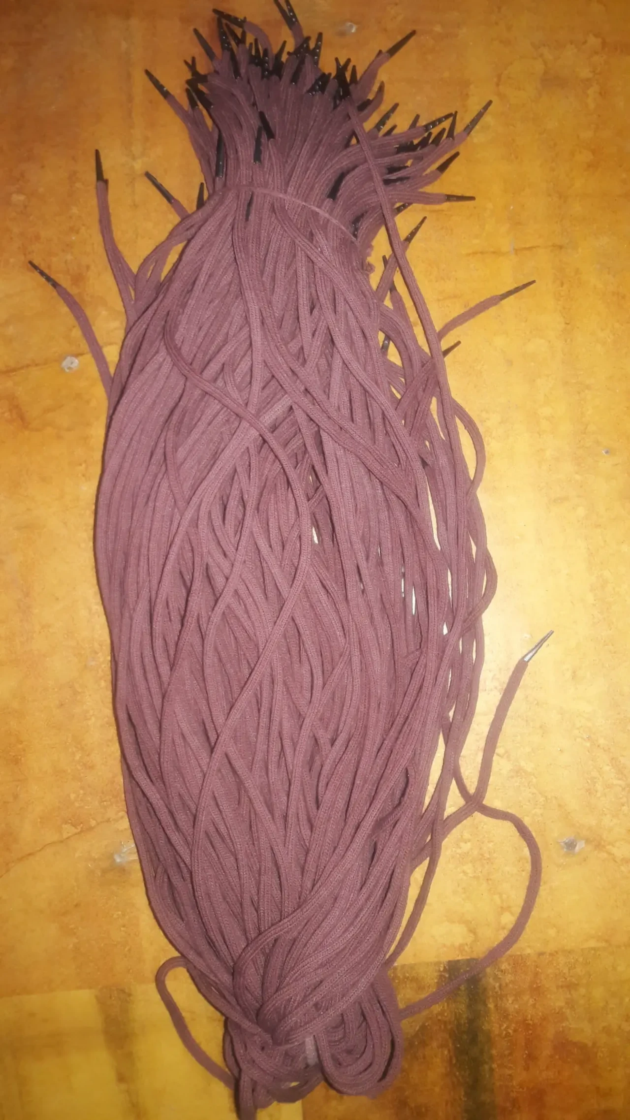 Шнурки для взуття