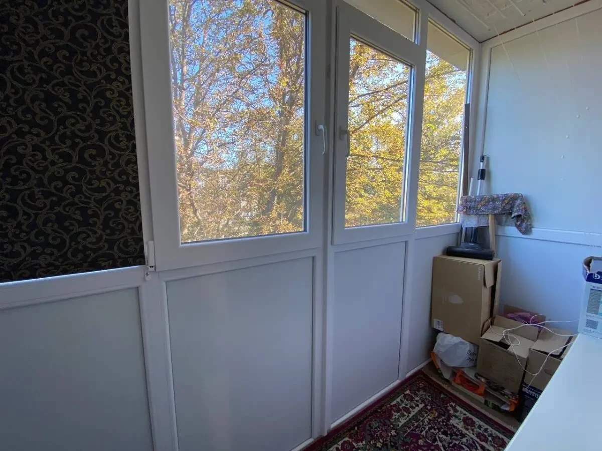 Продаж 1-кімнатної на 17 кварталі 9