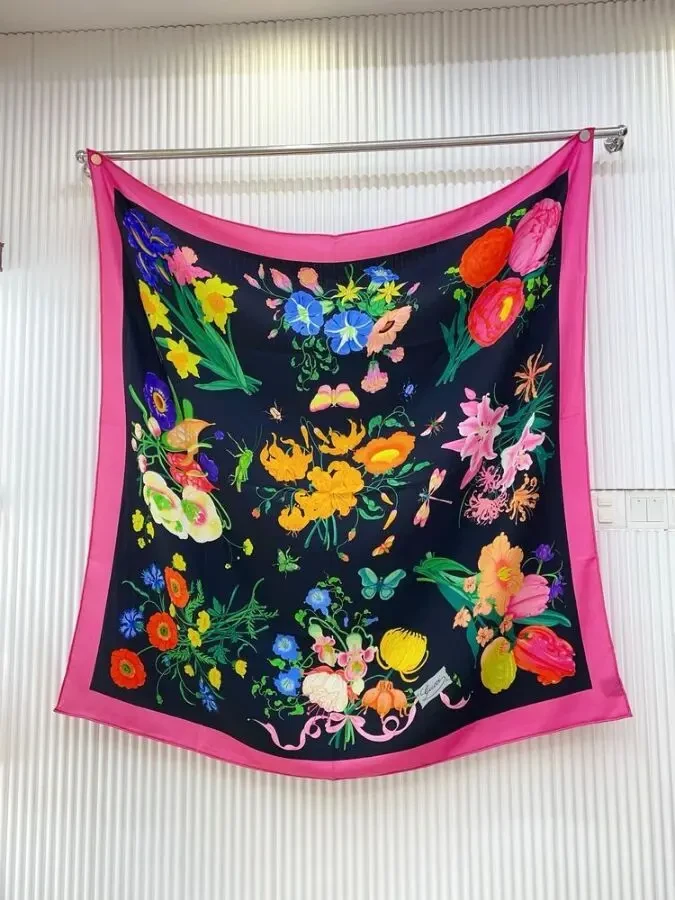 Хустинка Guci 4