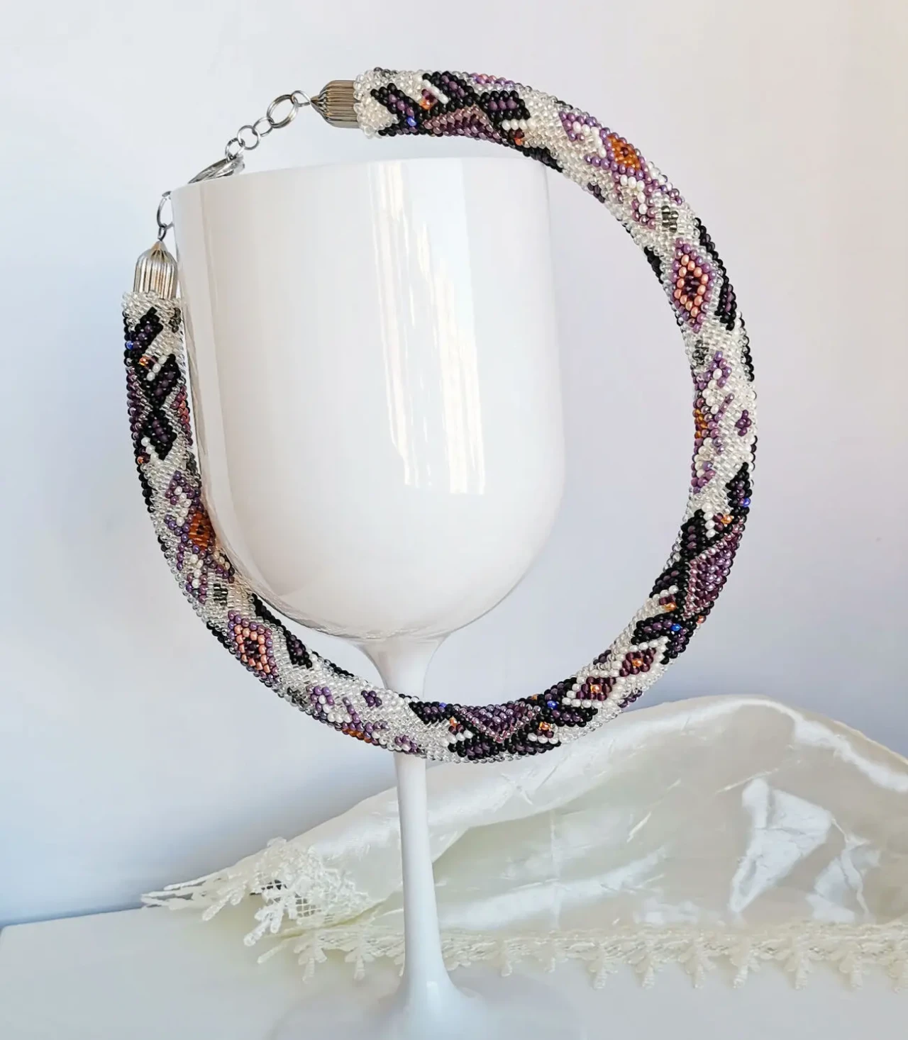 Прикраса із бісеру кольє-джгут Лавандова казка 7