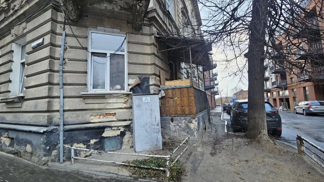 Продаж 1-к.кв-ри під комерцію або житло по вул. Одеській. Привокзальна 3