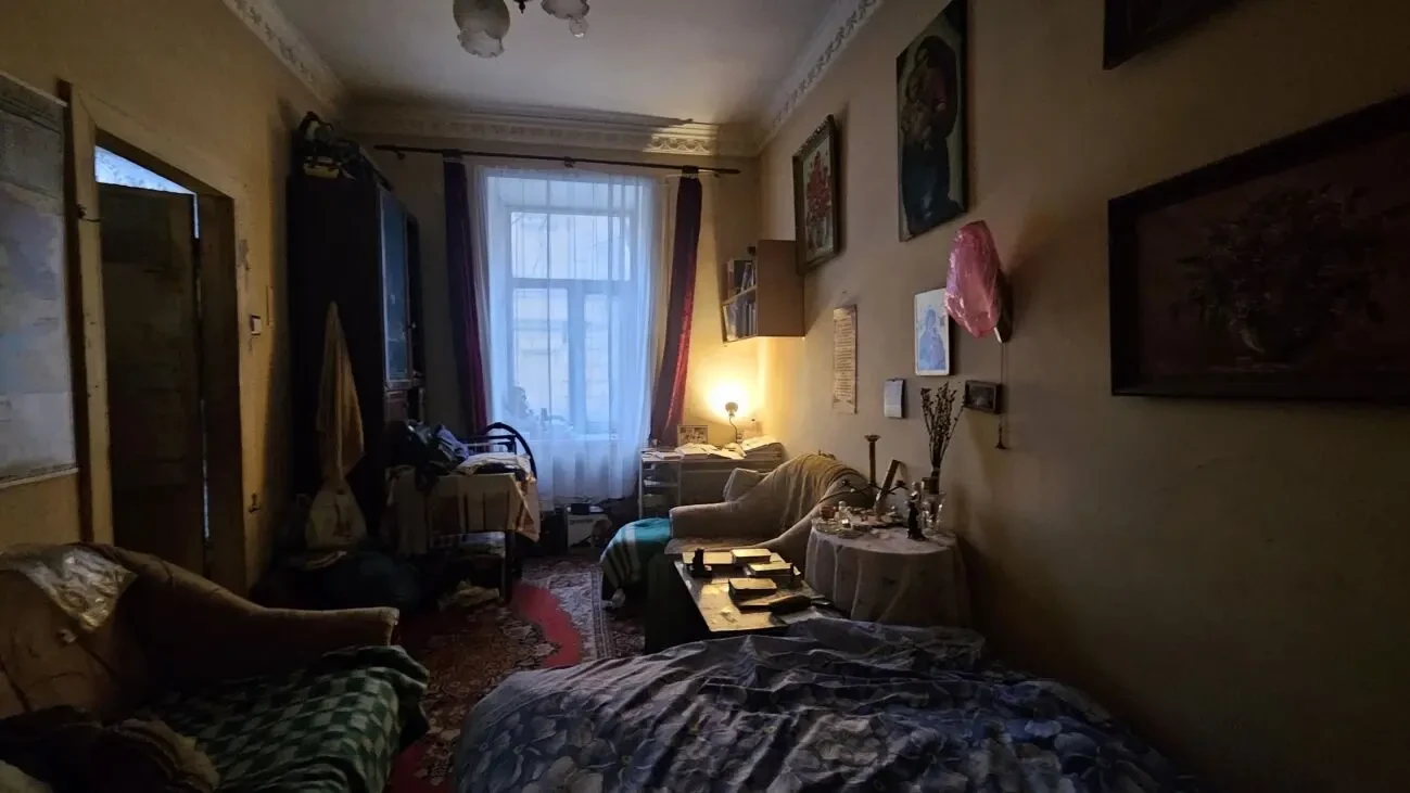 Продаж 1-к.кв-ри під комерцію або житло по вул. Одеській. Привокзальна 10