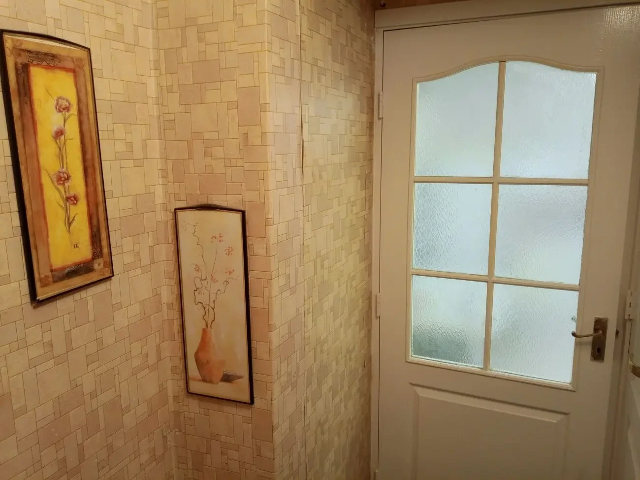 Здається двушка Севастопольска площа.,простора,ремонт,без комісії 8