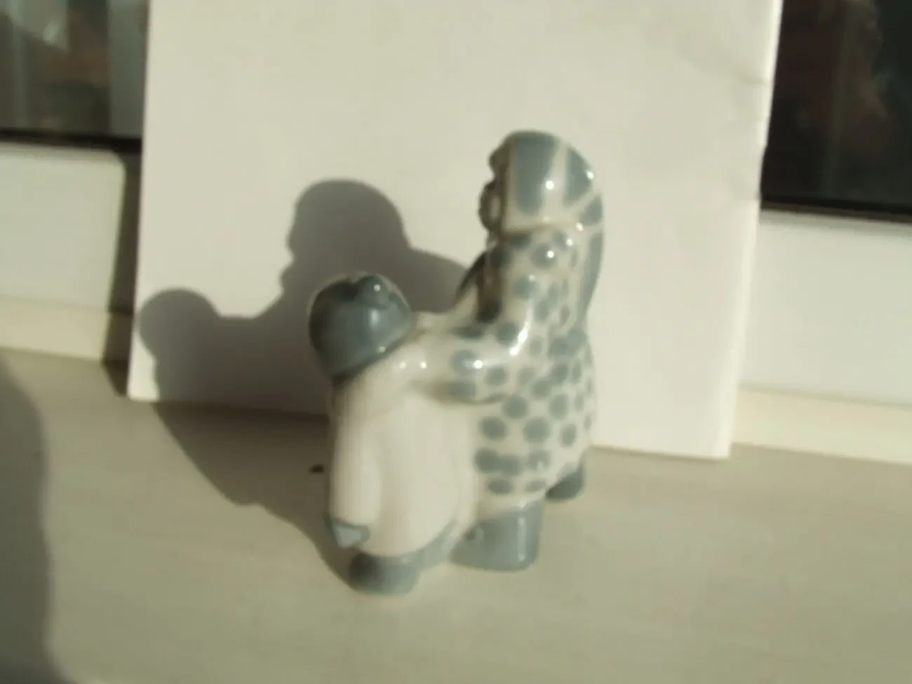 Статуетка зимній дворик діти сестрички ссср 1970 рр. роз 12х11 см. по 3